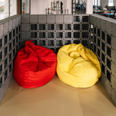 Cubik chill-out nook with beanbags